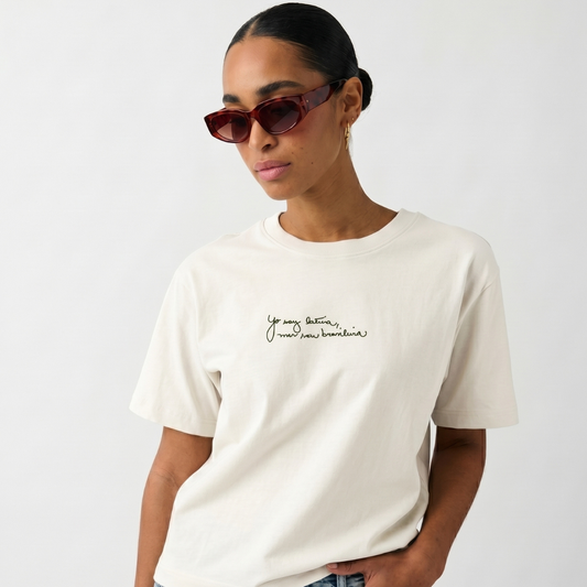 Camiseta Feminina Estilo Latina